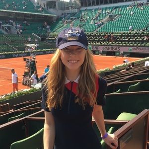 Meet your Posher, Sierra